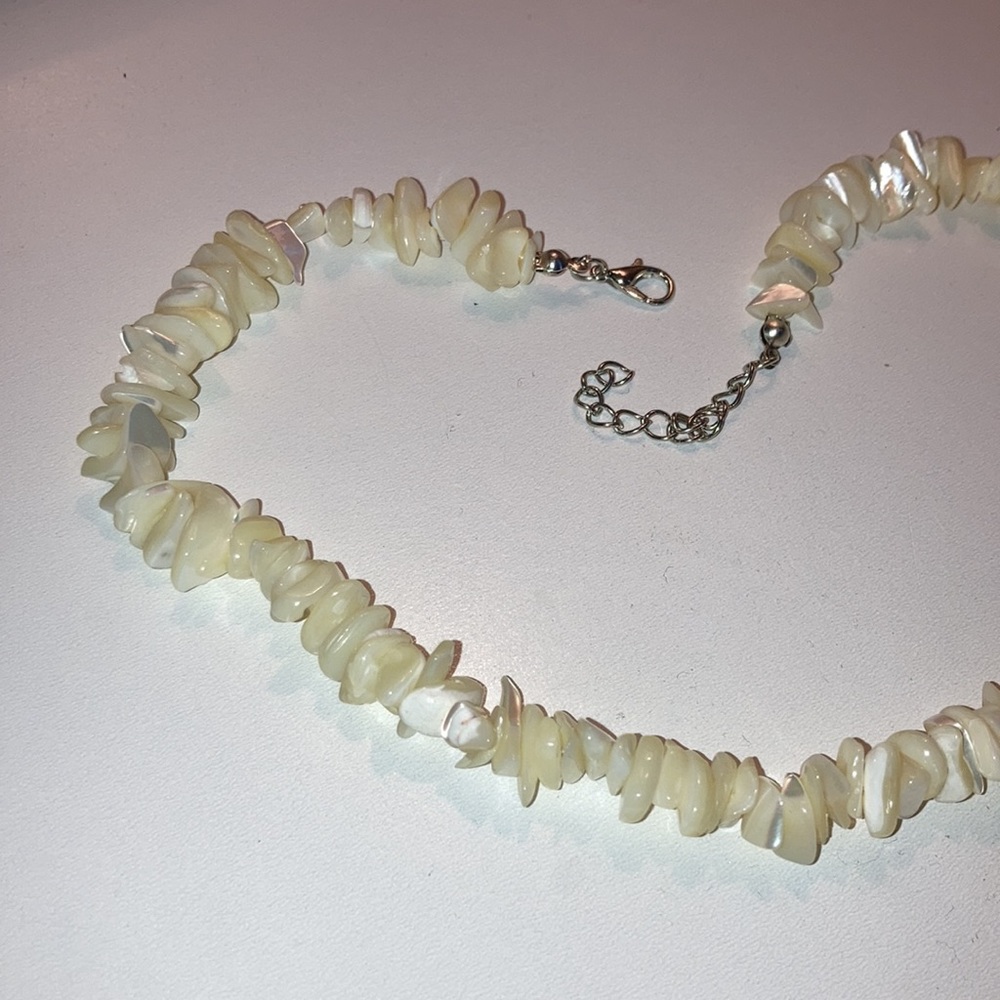 Handmade Shell Necklace - Picture 4 of 4
